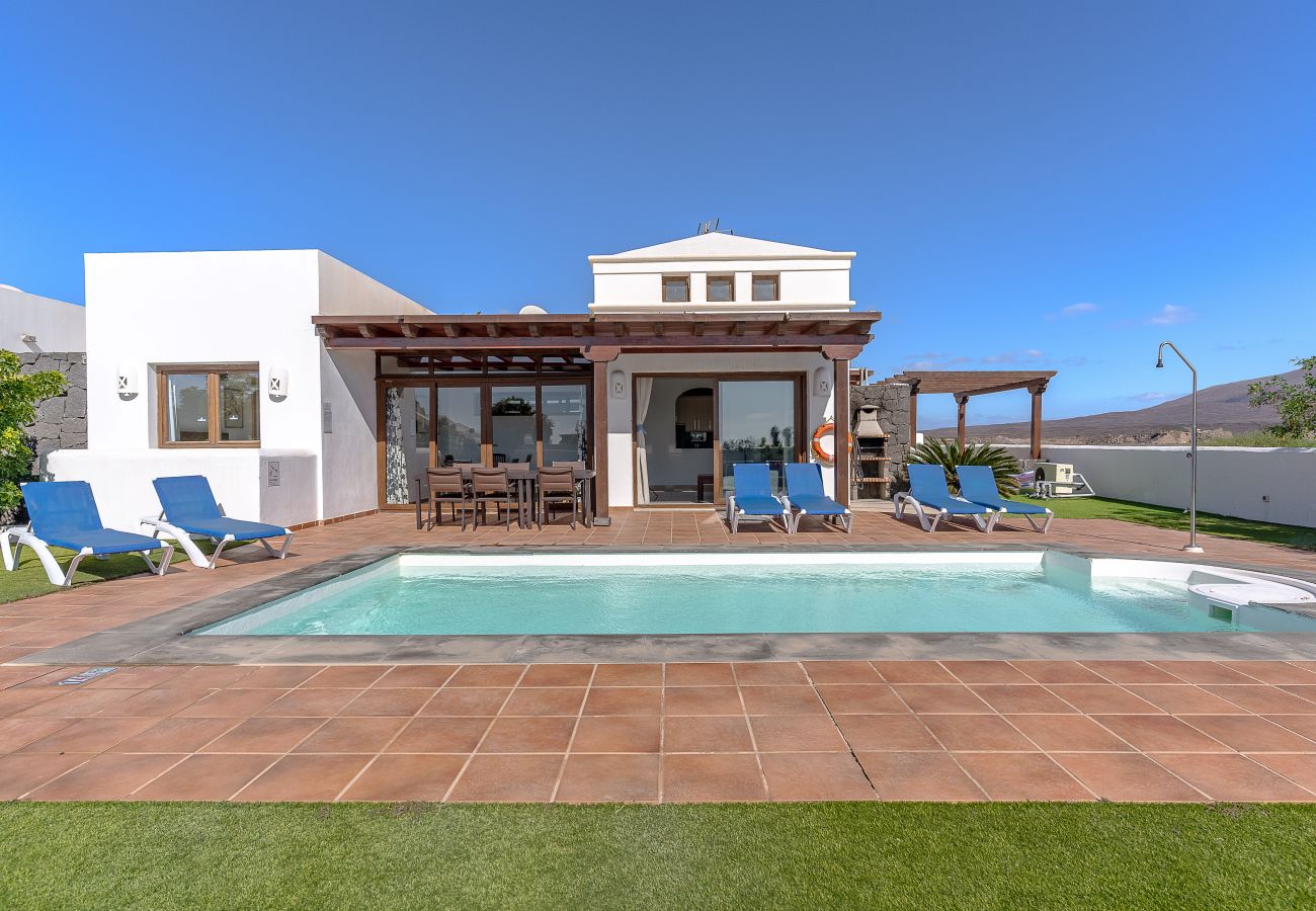 Villa en Playa Blanca - VILLA ALBA
