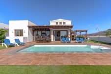 Villa en Playa Blanca - Ref. 182710
