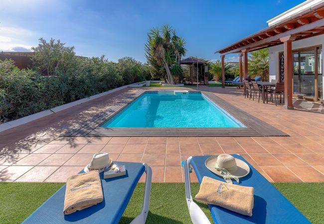 Villa en Playa Blanca - Ref. 182727