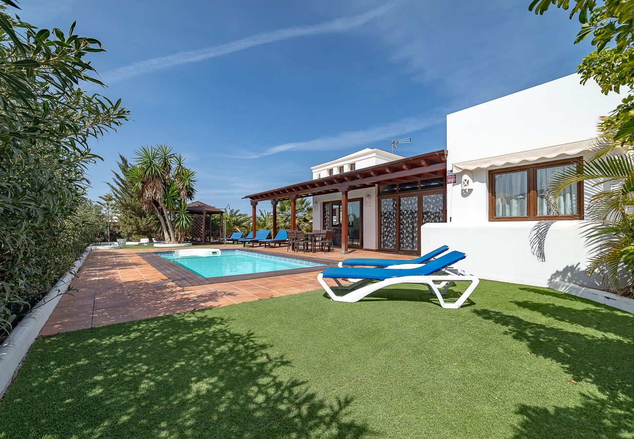 Villa en Playa Blanca - VILLA ALEGRIA