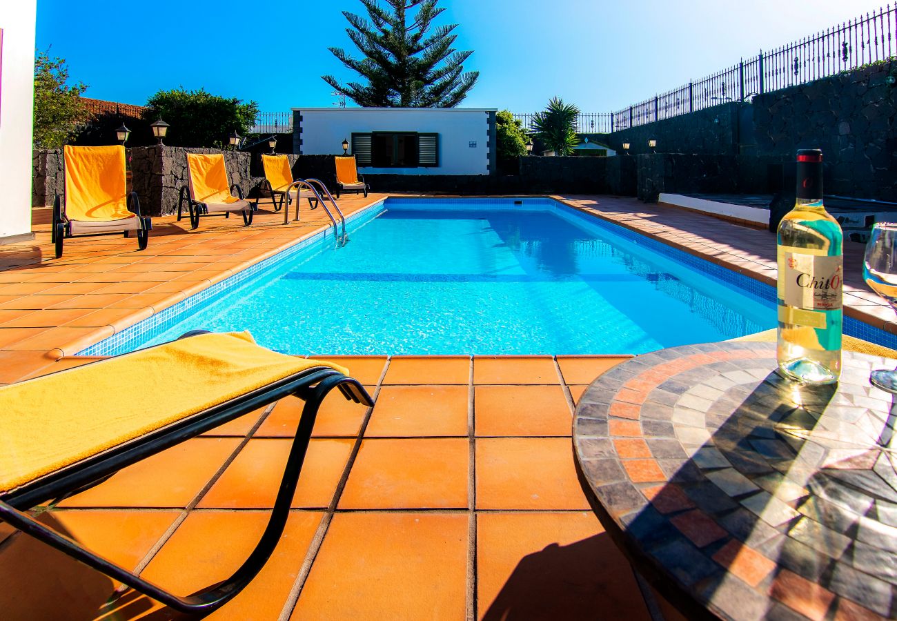 Villa en Playa Blanca - VILLA LEONARD