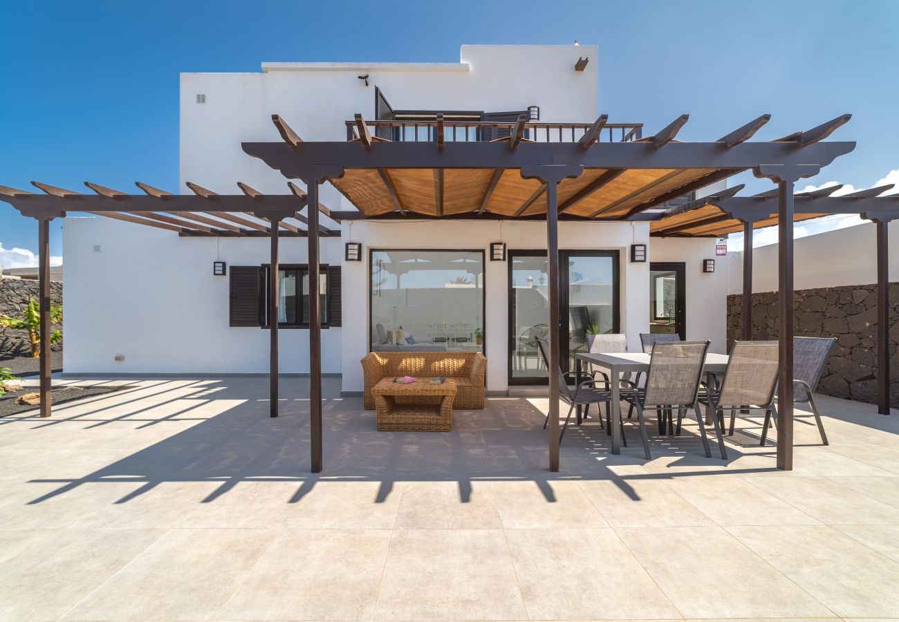 Villa en Playa Blanca - Casa OASIS DEL SOL, prívate villa in Playa Blanca