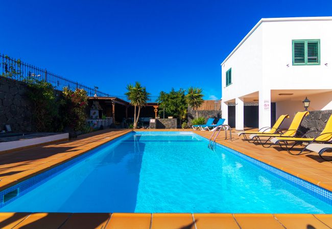 Villa à Playa Blanca - Réf. 237448