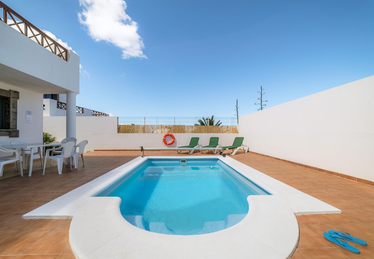 Villa a Playa Blanca - CASA LAGO, private villa in Playa Blanca