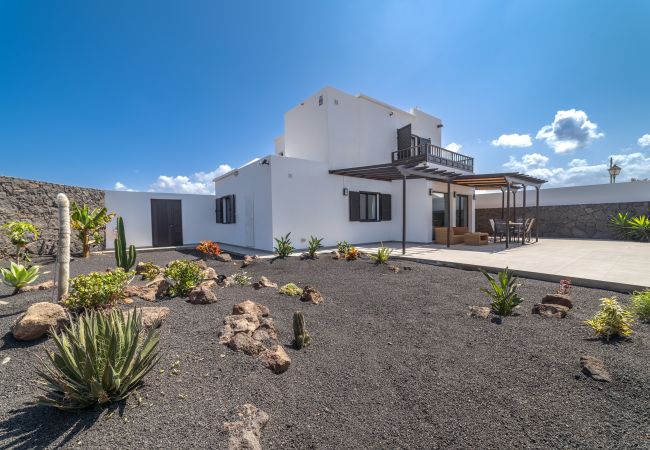 Villa/Dettached house in Playa Blanca - Ref. 433688