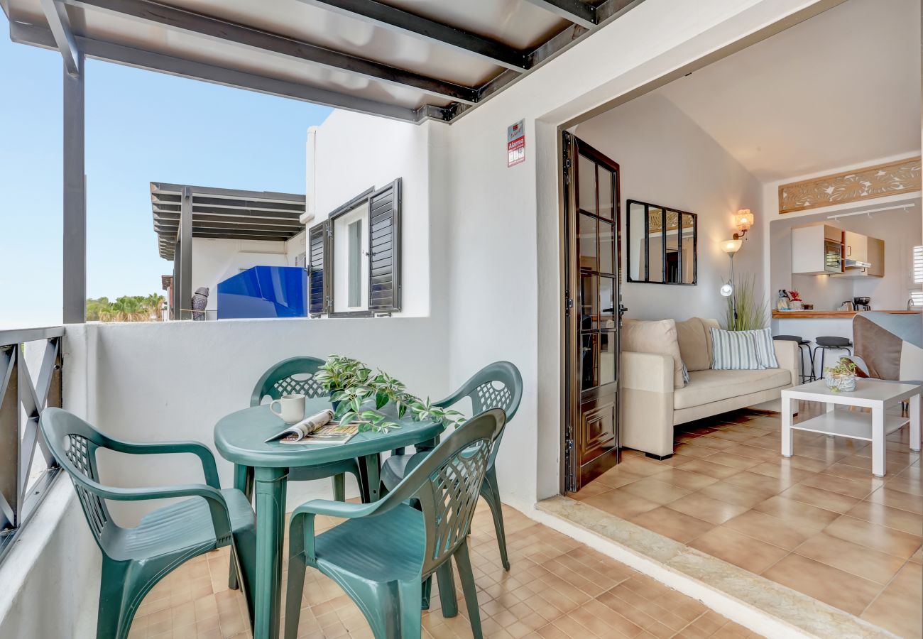 Apartment in Puerto del Carmen - Apartamento NATALIA BEACH